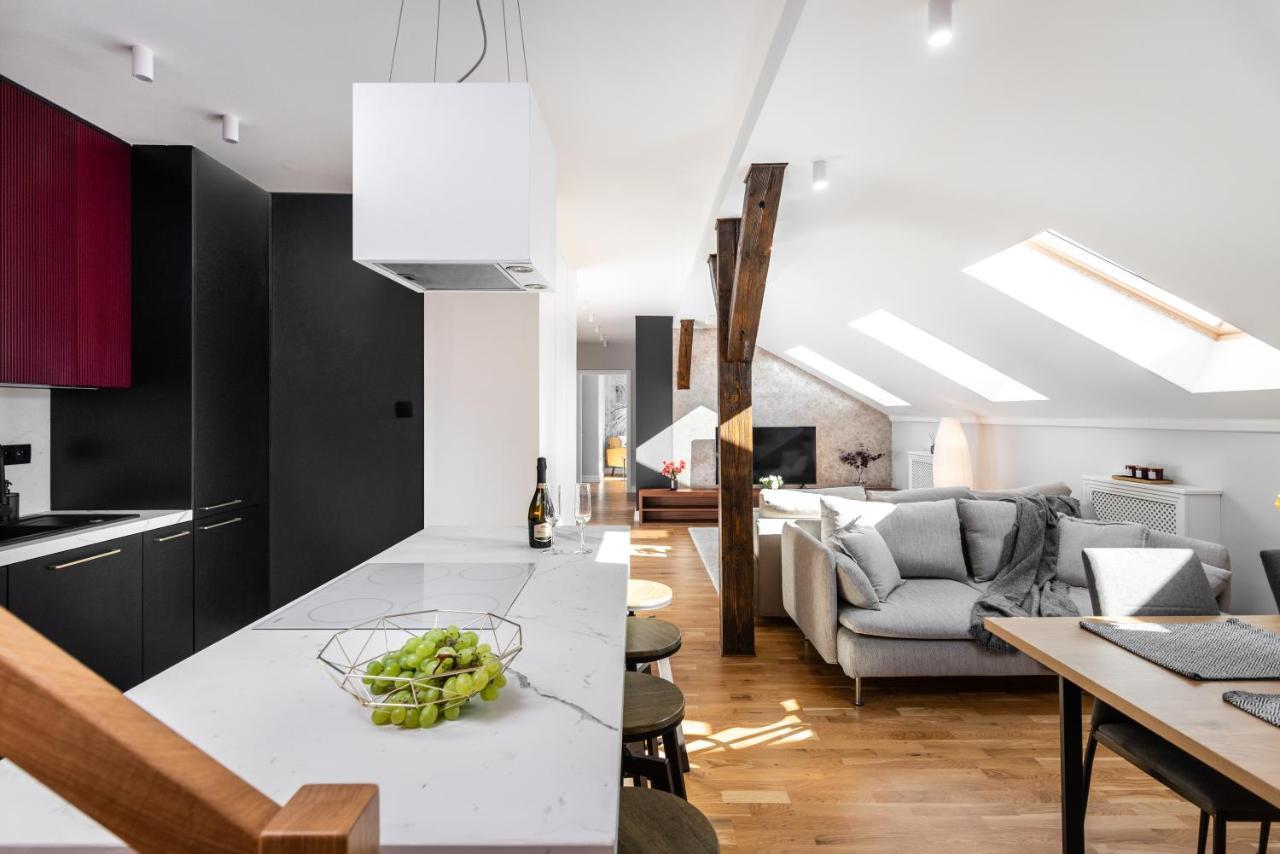 Riverside Premium Class Apartment - By Upstairs كراكوفيا المظهر الخارجي الصورة